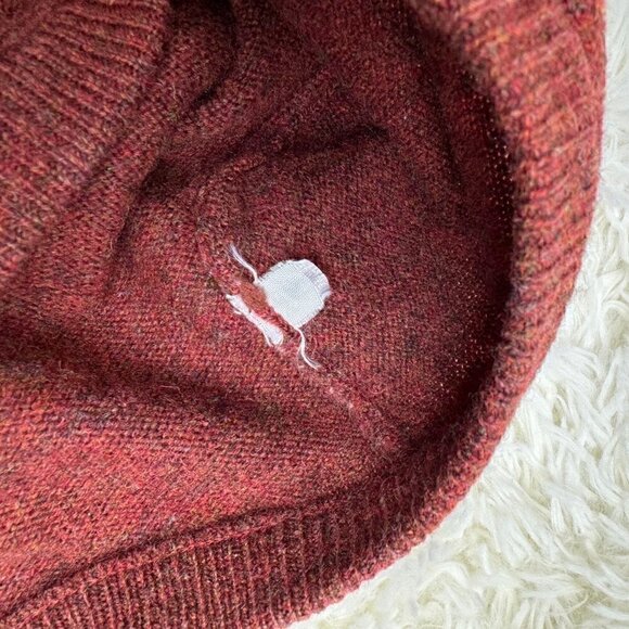 Burberrys Vintage Sweater Unisex 100% Pure lambswool - Picture 8 of 9